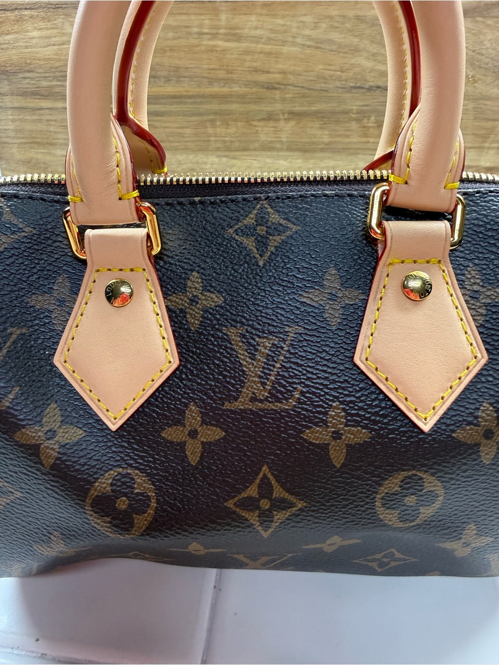 Monogram Canvas Speedy Brown with Pink Accent Strap. 20CM - Picture 4 of 7